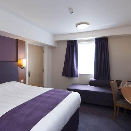 Premier Inn London Croydon Town Centre חדר תמונה