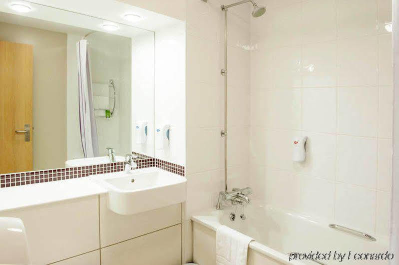 Premier Inn London Croydon Town Centre מראה חיצוני תמונה